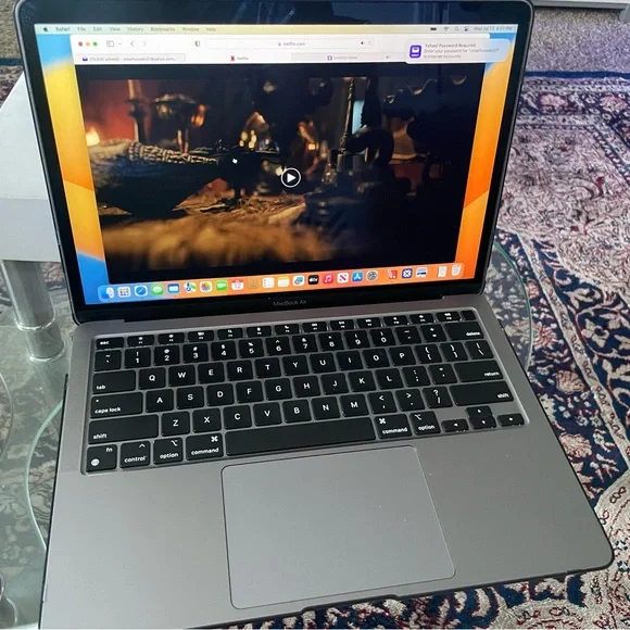 Mac book air..